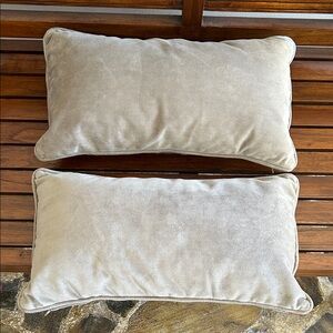 Lumbar Pillows